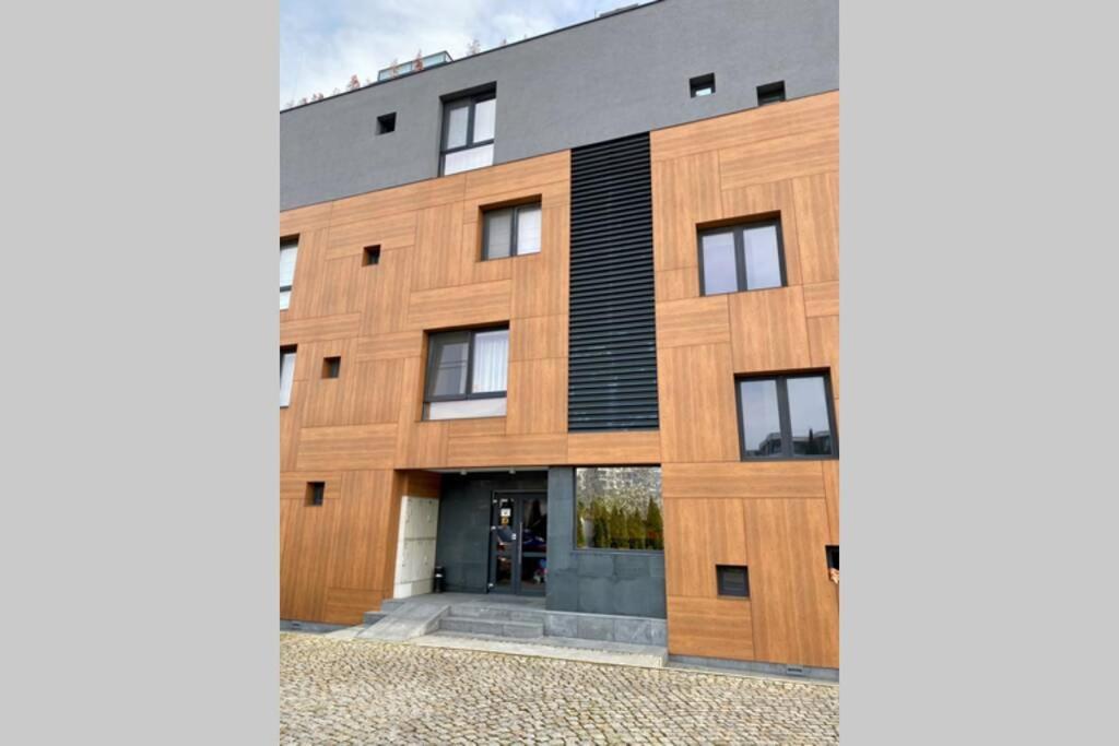 Cozy Red Bulldog Place In Apart-Complex/Pool Varna Luaran gambar