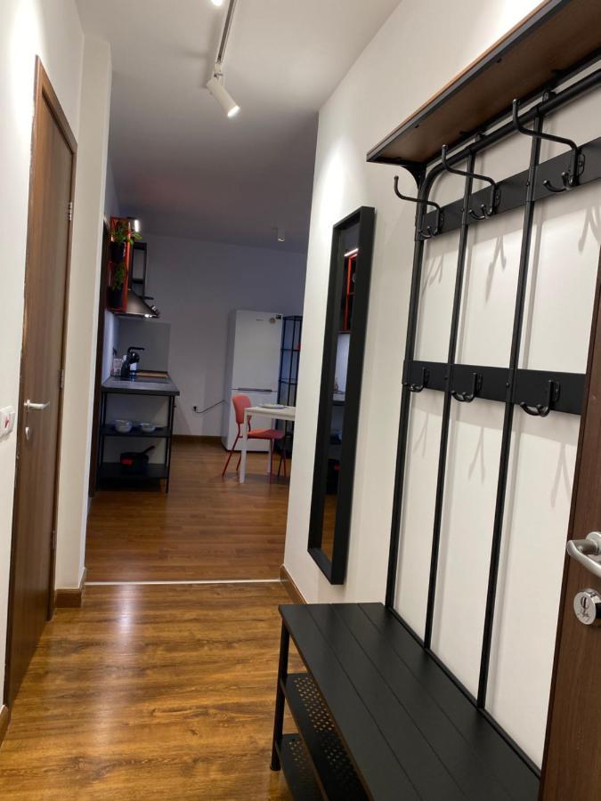 Cozy Red Bulldog Place In Apart-Complex/Pool Varna Luaran gambar