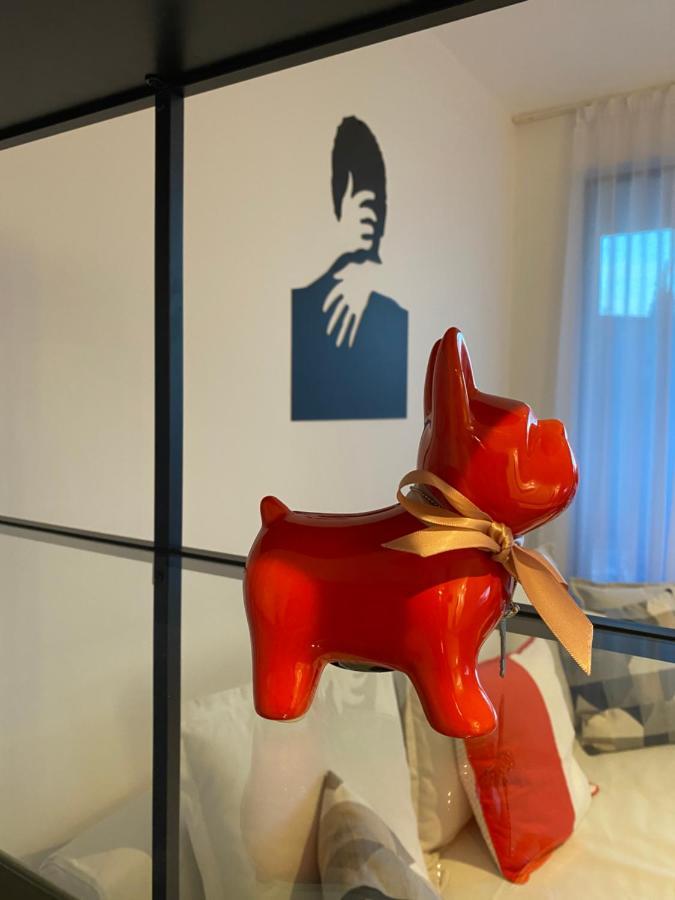 Cozy Red Bulldog Place In Apart-Complex/Pool Varna Luaran gambar
